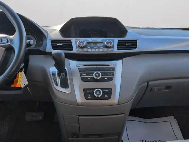 2015 Honda Odyssey SE | Back Up Cam | Remote Start | No Accident - Photo 23