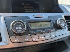 2015 Honda Odyssey SE | Back Up Cam | Remote Start | No Accident - Photo 25