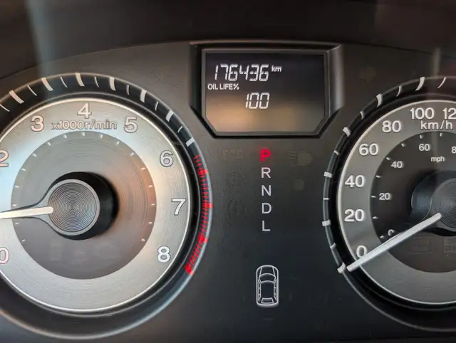 2015 Honda Odyssey SE | Back Up Cam | Remote Start | No Accident - Photo 30