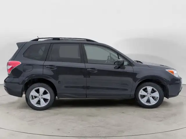 2015 Subaru Forester 2.5i AWD | HTD Seats | Pano Roof | Cruise C - Photo 6