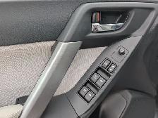 2015 Subaru Forester 2.5i AWD | HTD Seats | Pano Roof | Cruise C - Photo 32