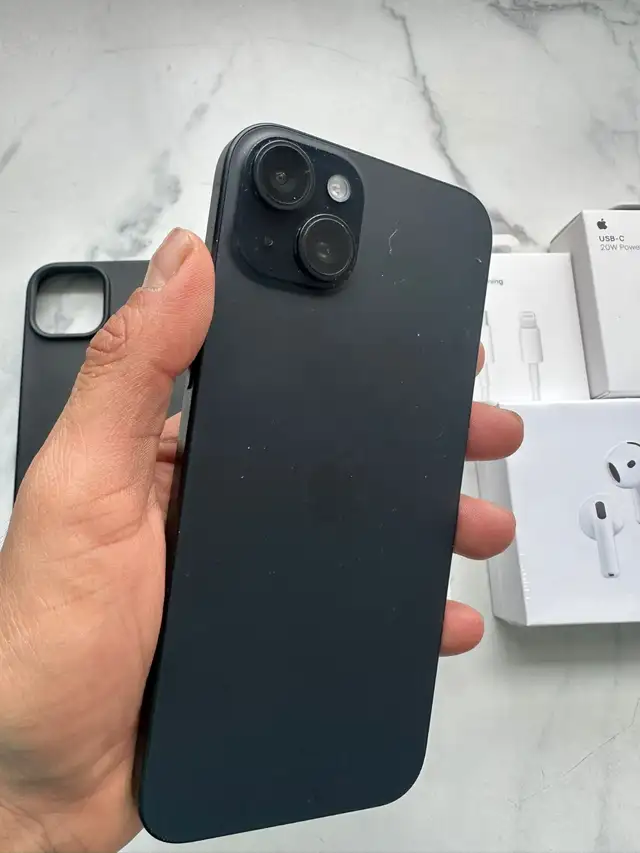 iPhone 15 Plus 128GB Unlocked AirPods/Fast Charger/Delivery - Photo 2