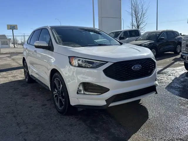 2023 Ford Edge ST - Photo 4