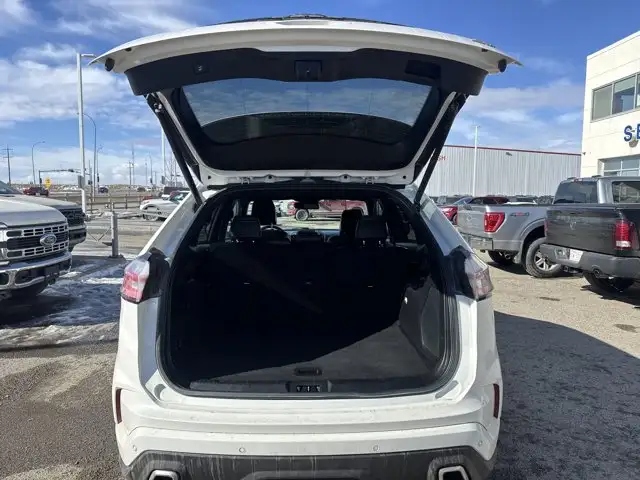 2023 Ford Edge ST - Photo 7