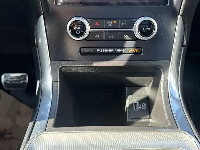 2023 Ford Edge ST - Photo 18