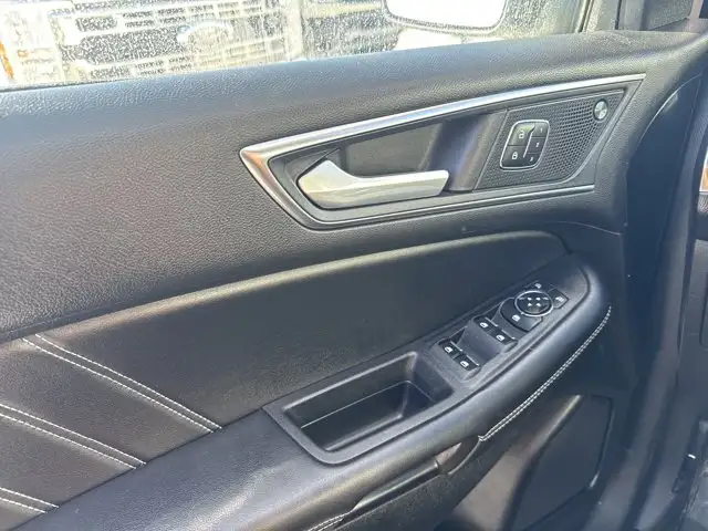 2023 Ford Edge ST - Photo 23