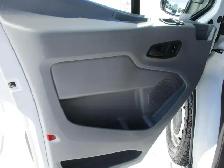 2018 Ford Transit T-150 130' Low Rf 8600 GVWR Swing-Out RH Dr - Photo 9