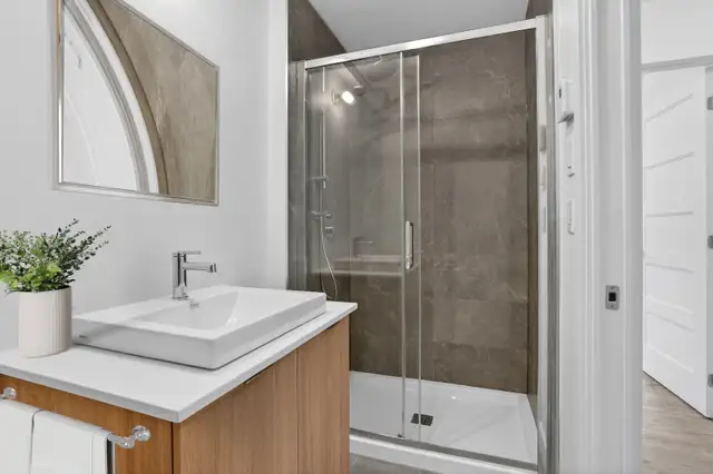 VERDUN MAGNIFIQUE CONDO NEUF 1 CHAMBRE - BALCON - Photo 3