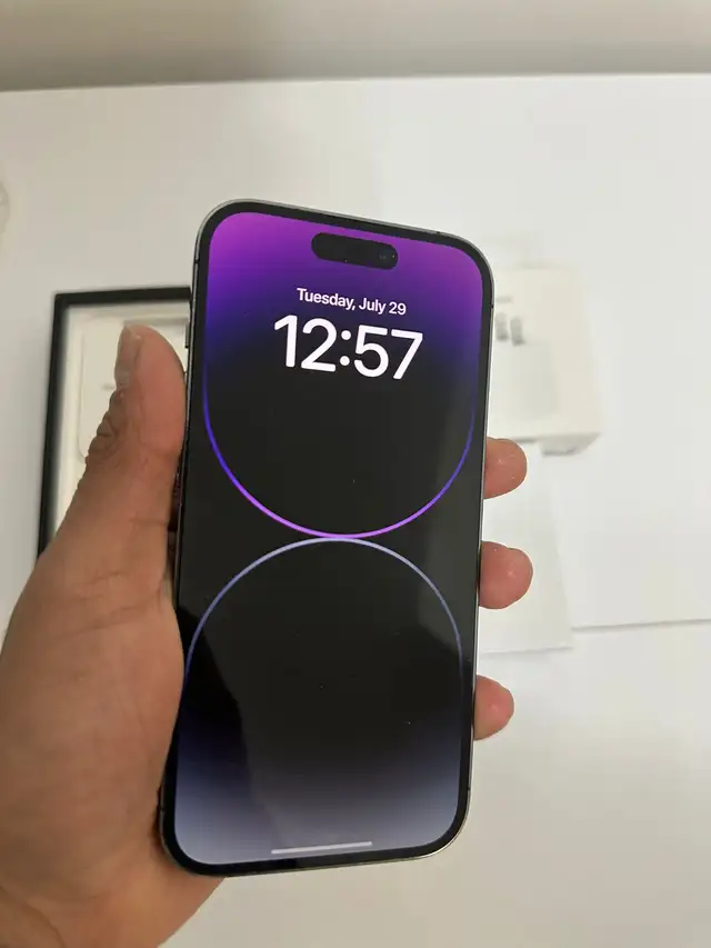 iPhone 14 Pro 128gb Airpods/Fast Charger Set/Delivery