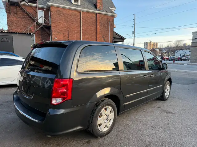 2012 Dodge Grand Caravan 4dr Wgn SE - Photo 8