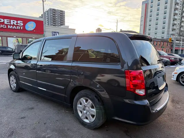 2012 Dodge Grand Caravan 4dr Wgn SE - Photo 12