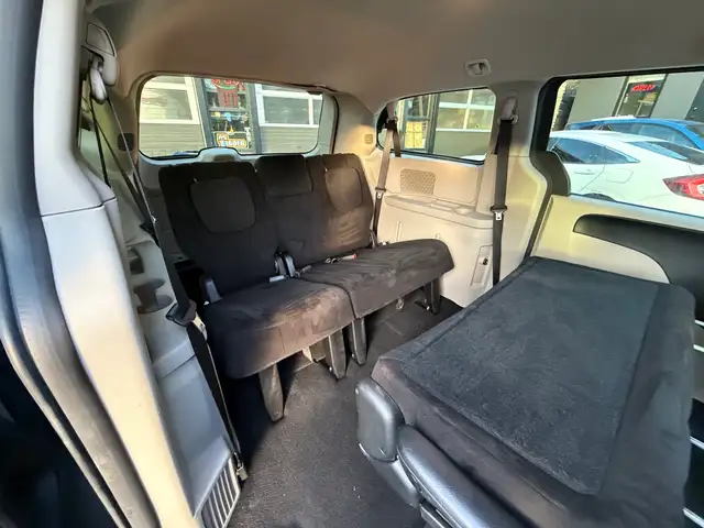 2012 Dodge Grand Caravan 4dr Wgn SE - Photo 16