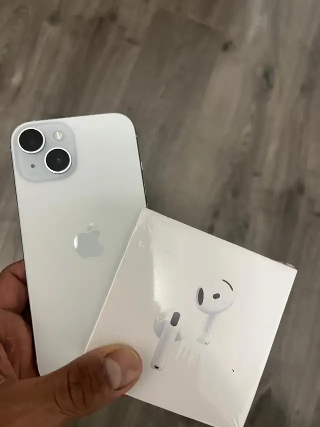 iPhone 15 128gb Airpods Package/Delivery