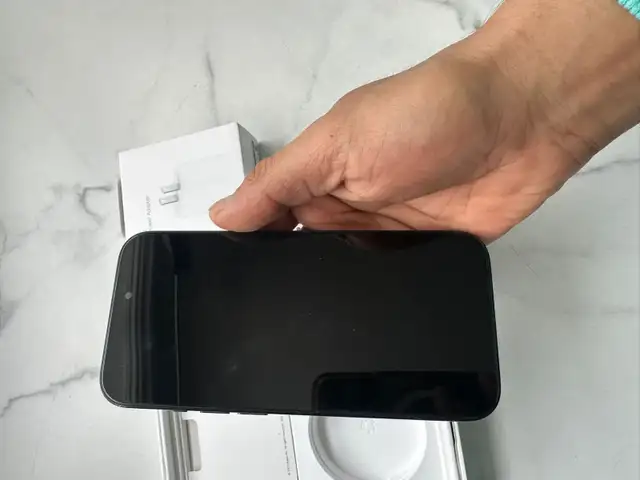 iPhone 15 Pro 128gb Airpods/Fast Charger/Delivery - Photo 6