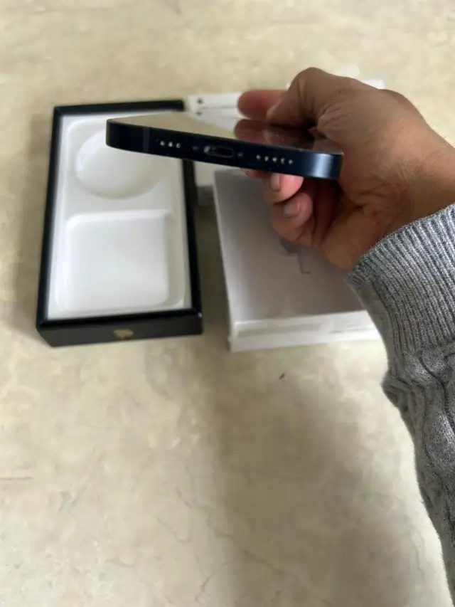 IPHONE 12 64GB AIRPODS/CHARGER SET/DELIVERY - Photo 3