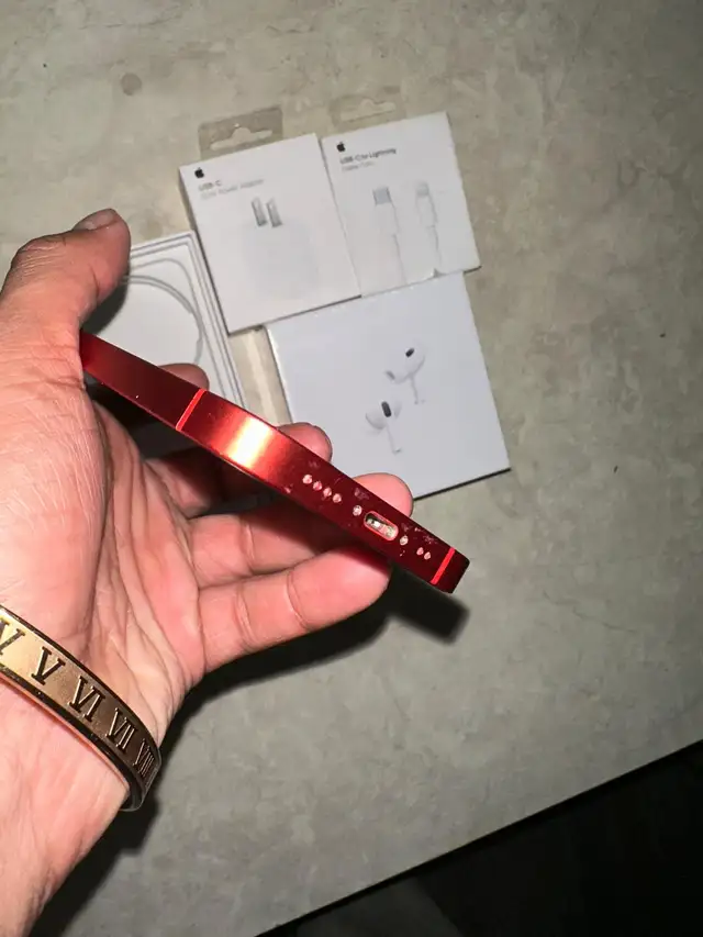 iPhone 12 mini 64gb AirPods Bundle/Delivery - Photo 6