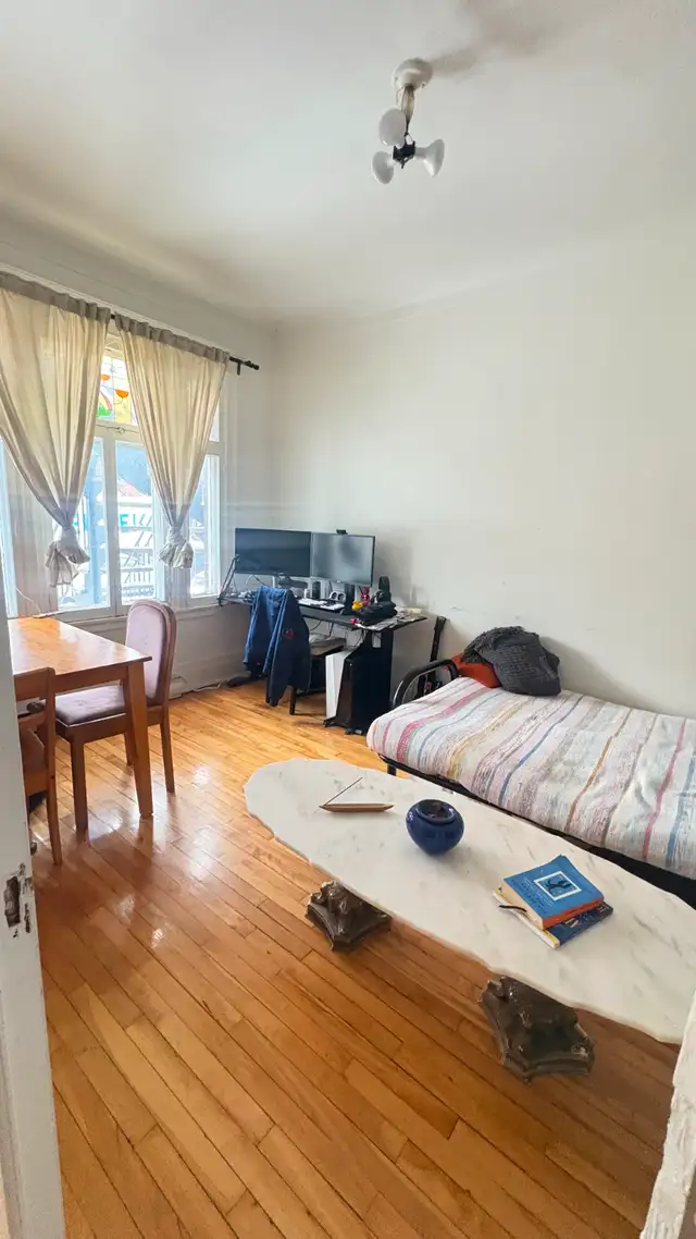 CHAMBRE dans Villeray - Sous location (avril-juillet) - Photo 2