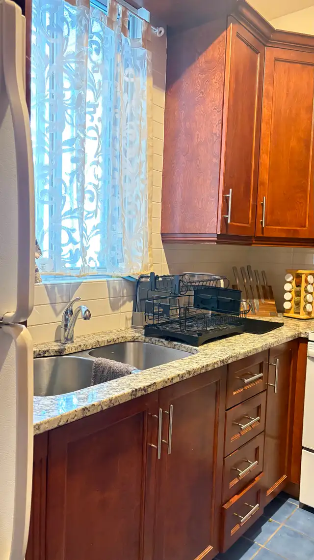 CHAMBRE dans Villeray - Sous location (avril-juillet) - Photo 10