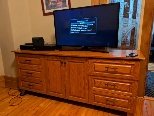 Meuble en chêne massif fabriqué par ébéniste – très solide (72')