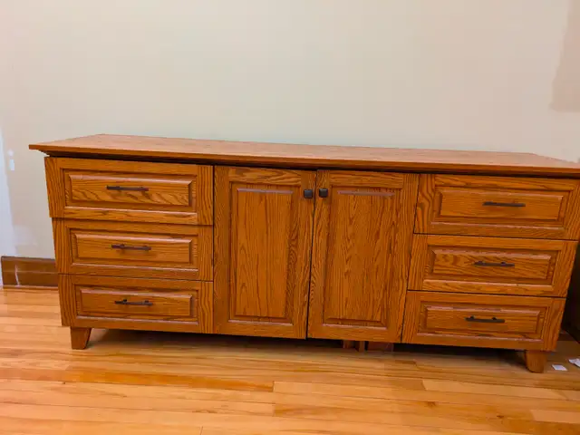 Meuble en chêne massif fabriqué par ébéniste – très solide (72') - Photo 7