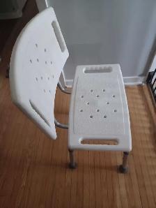 bathtub or shower chair - Photo 2