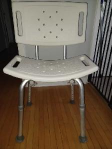 bathtub or shower chair - Photo 5