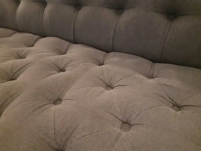 Free Sofa (Great condition) P/U only - Photo 4