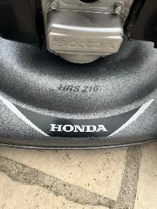 Honda HRS 216 Lawn Mower - Photo 3
