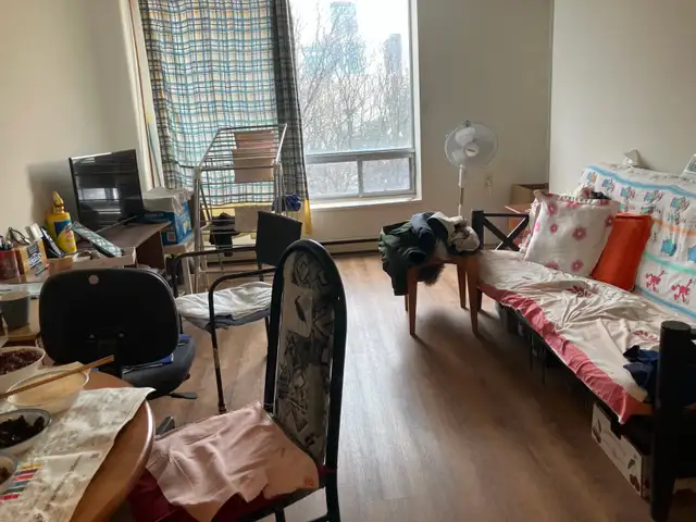 Free Furniture and Kitchen items- must pick up - Photo 3