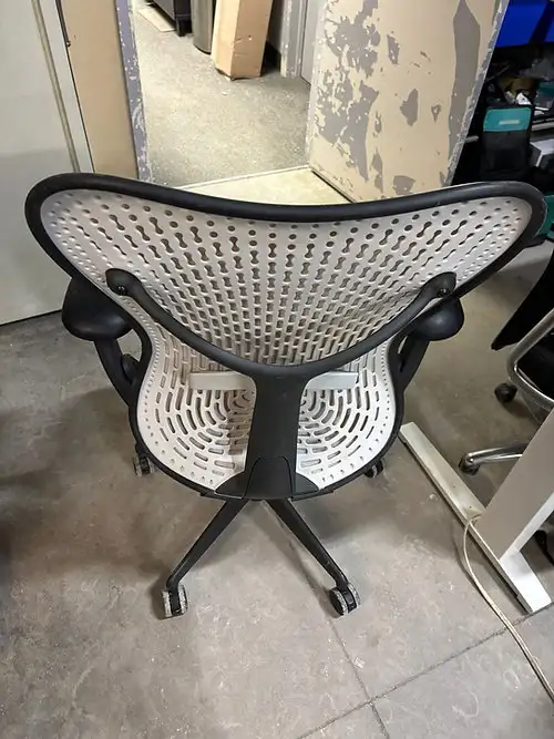 Herman Miller Mirra Chair! - Photo 5