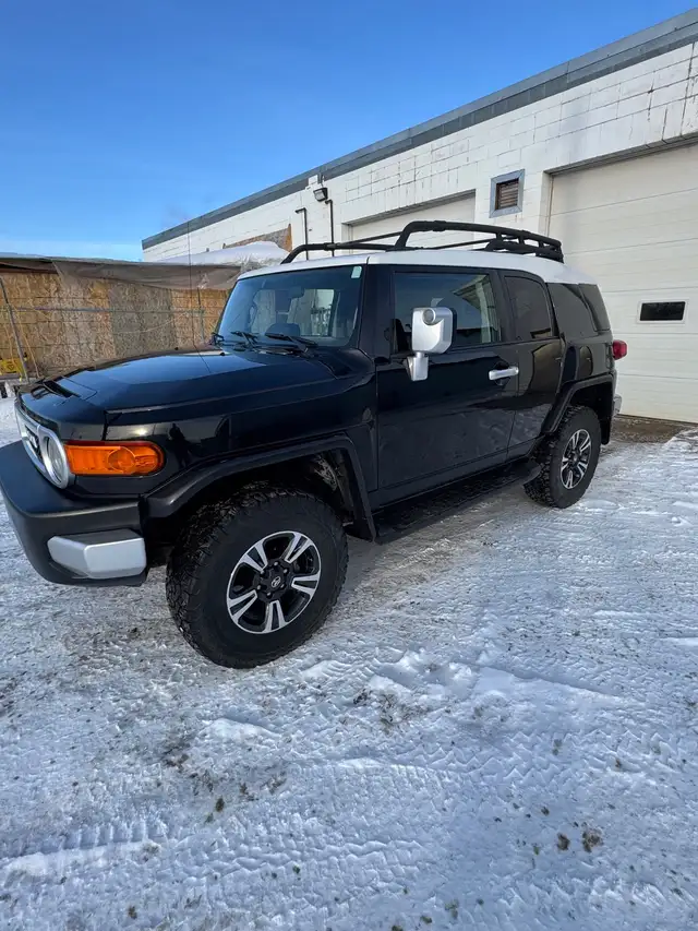 2007 Toyota FJ Cruiser with motor rebuild