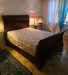 Beautiful Solid Wood Double Bedroom Set!