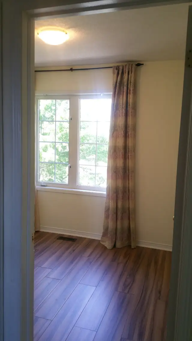 3 Bedrooms, full house for rent (16th Ave/Ninth Line) in Markham - Photo 2