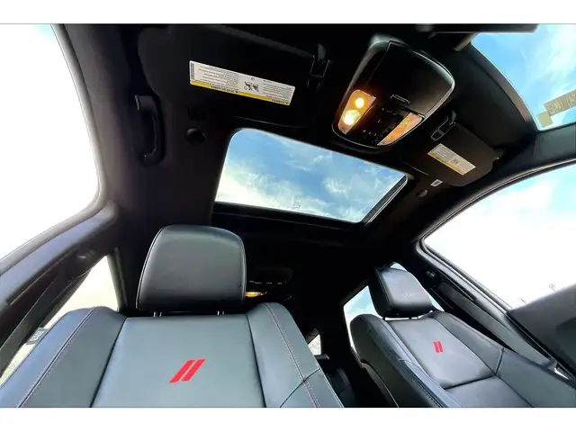 2024 Dodge Durango RT Blacktop | Tow n Go | 6Seat | Red Brembo | - Photo 17