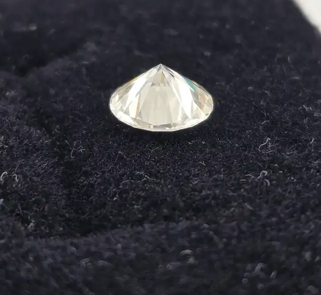 Synthetic Moissanite, 0.70ct, Very Good Cut (#7003) - Photo 6