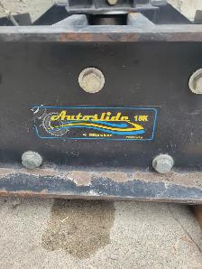 Demco Autoslide 18K 5th wheel hitch