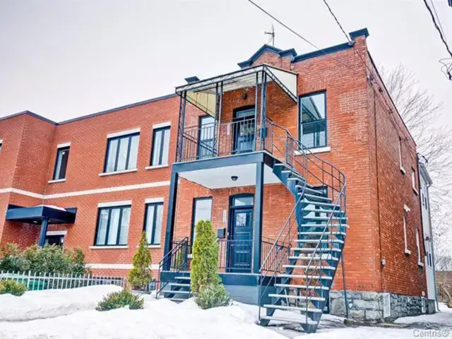 UNIT in a DUPLEX_MONTHY rental_Furnished
