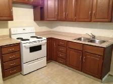 IMMEDIATE POSSESSION – 2 BDRM BASEMENT - Photo 3