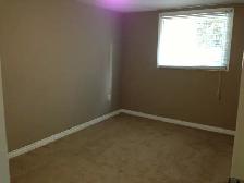 IMMEDIATE POSSESSION – 2 BDRM BASEMENT - Photo 5