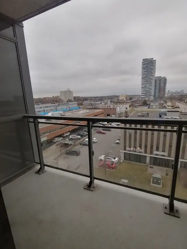 One bedroom condo for rent - Close to Brampton Downtown - Photo 6