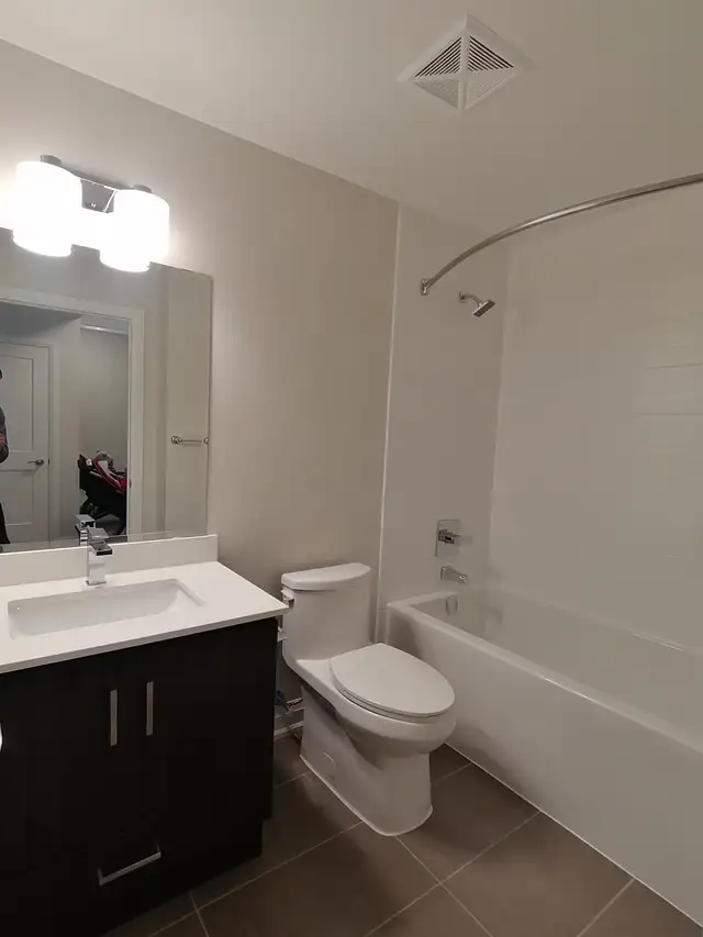 One bedroom condo for rent - Close to Brampton Downtown - Photo 9