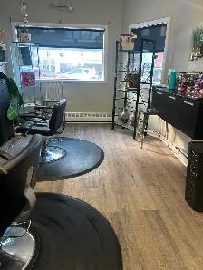 Salon chair rental - Photo 3