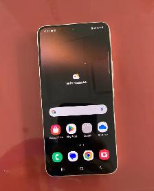 Unlocked Samsung S22 (256GB)for $399 with 1 year of warranty!! - Photo 2