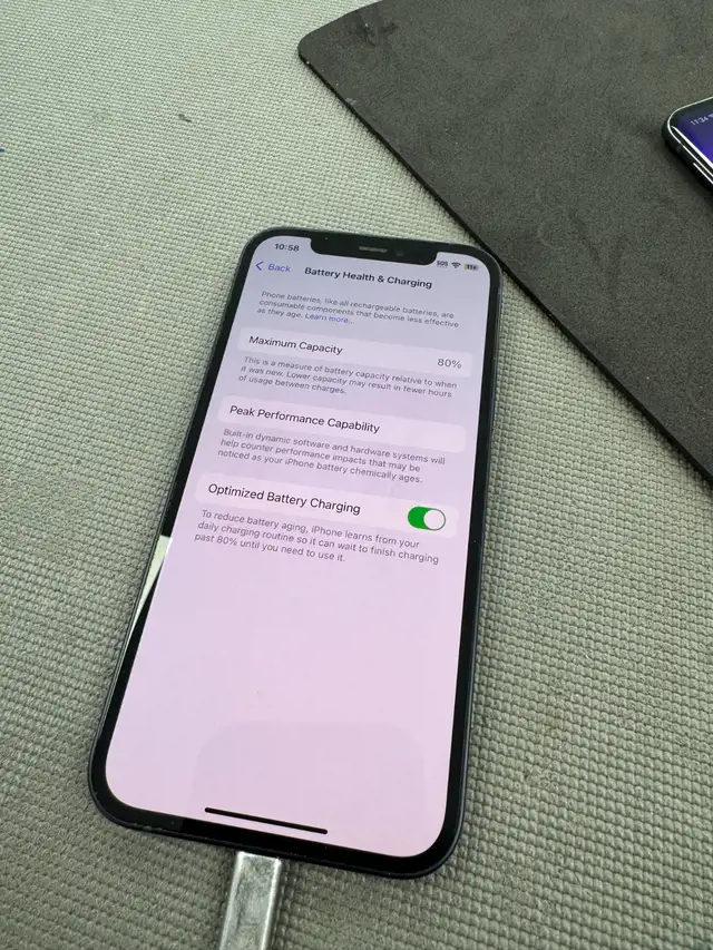 Unlocked iPhone 13 with 1 year warranty - Photo 10