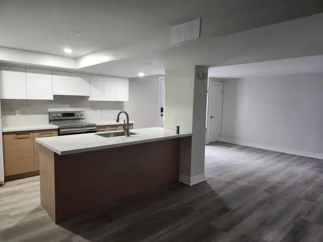 ALL INCLUSIVE Recently reno'd 2 bdrm 1 bath, laundry & parking - Photo 3