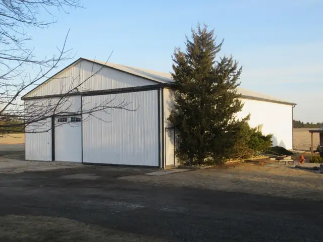 COUNTRY HOME - Photo 2