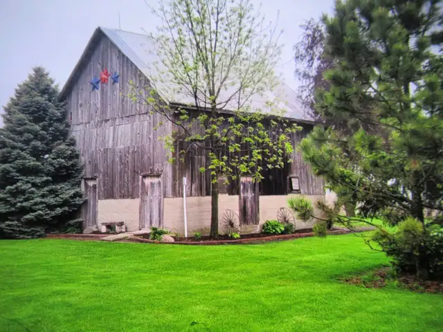 COUNTRY HOME - Photo 3