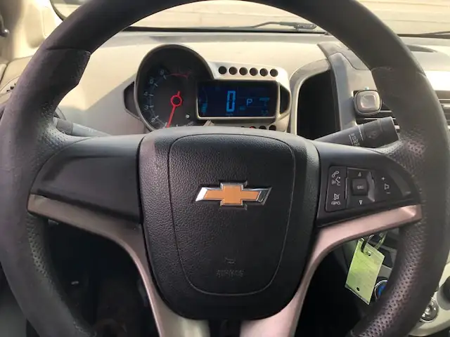 2013 Chevrolet Sonic LS 185000km - Photo 8