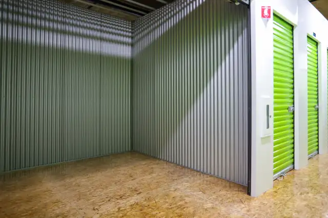 SELF STORAGE HAMILTON: INDOOR & SECURE UNITS AVAILABLE - Photo 2