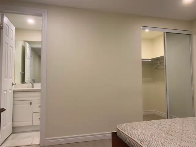 Room for rent in Scarborough $800 - Photo 2